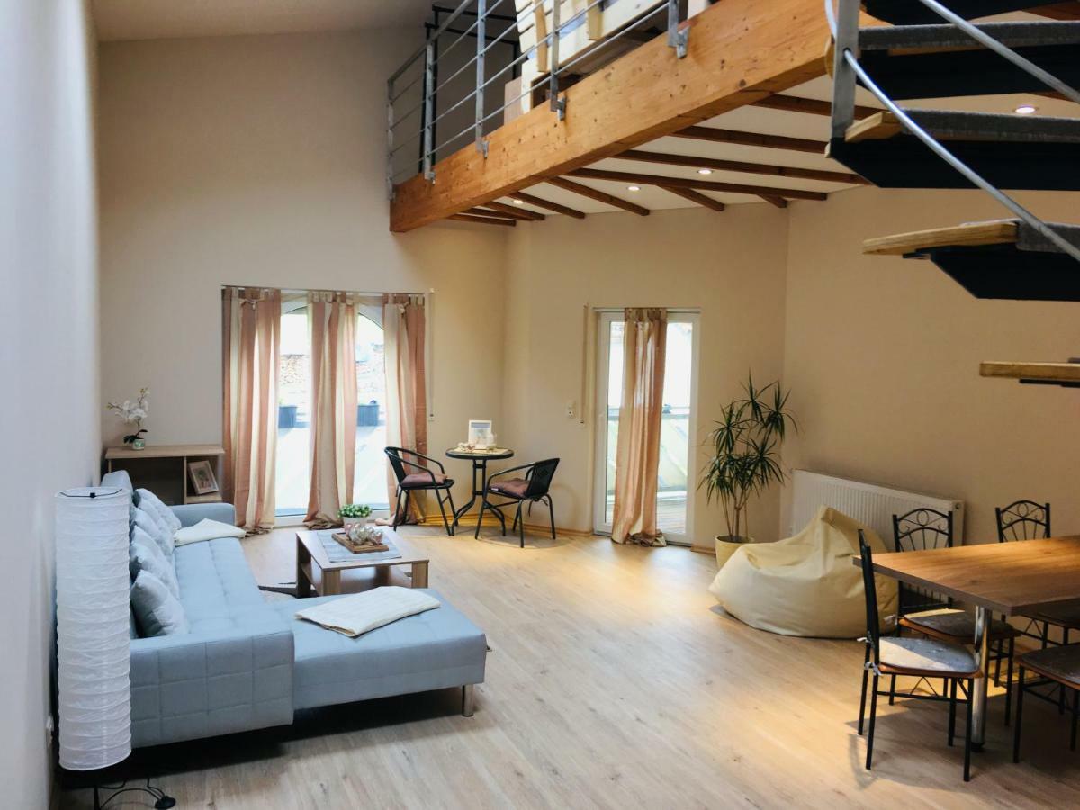 Ferienwohnung Am Nuerburgring/Wintersport Arft Acht 外观 照片