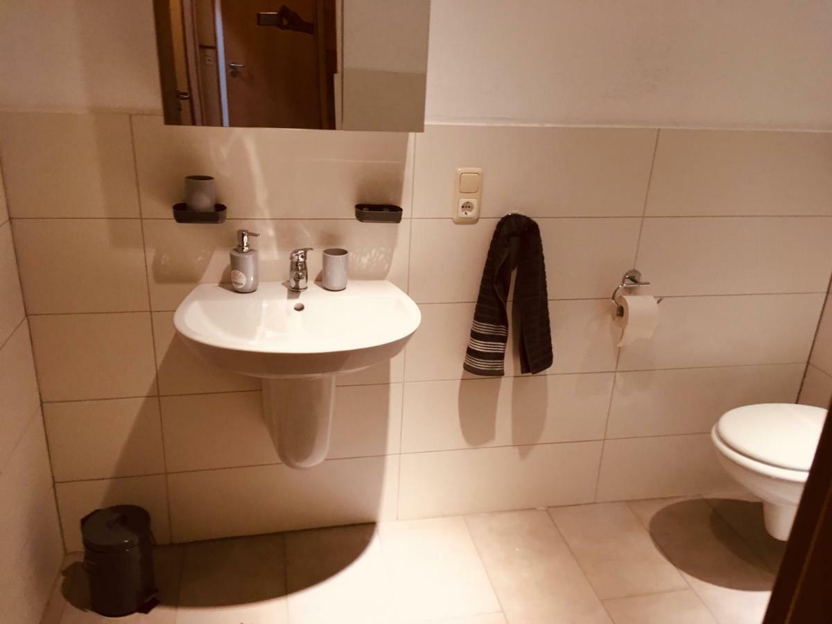 Ferienwohnung Am Nuerburgring/Wintersport Arft Acht 外观 照片